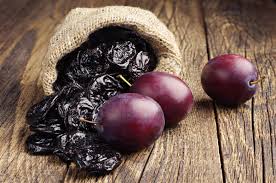 organic-prunes-food-export-group-3